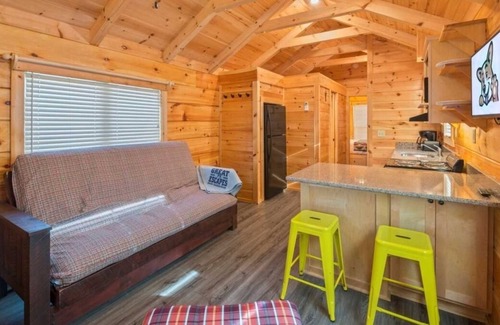 Bryan Cabin | Convenient Stay, Superb Location! Full Kitchen, Outdoor Pool, Pets are Allowed!