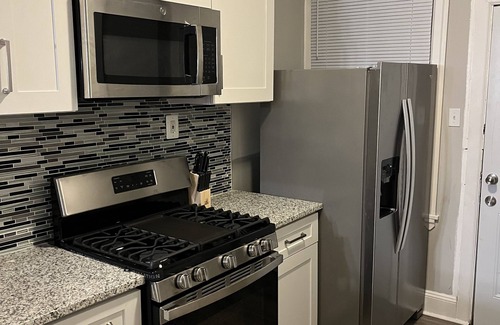 Wilmington House | Conveniently located 1 block from Interstate 95 - spacious house with outdoor sp