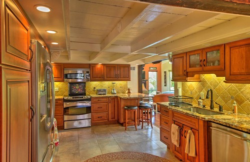 Graton Cottage | Converted Barn in Sebastopol w/Private Patio!