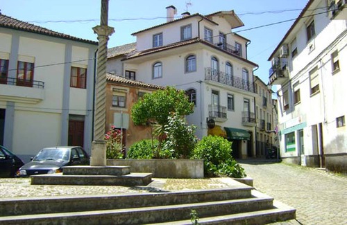 Arganil Cottage | Converted farm cottage with pretty views, 2km from Arganil, river beach 2km