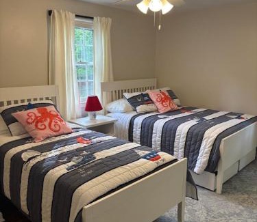 The Pines House | Cookman street 10