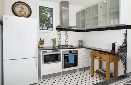 Cooks Hill House | Cooks Hill Chalets - Petite Chalet