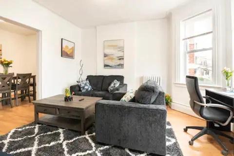 West New York Apartment | Cool 3 BR for U Near Manhattan View, 15 Min to NYC