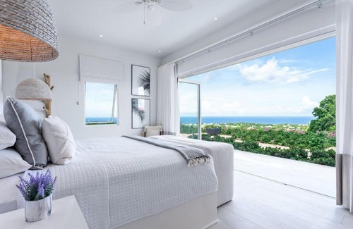 Deanes Villa | Cool Breeze by Blue Sky Luxury