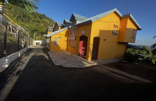 St. Joseph House | Cool, Breezy, Private Ensuite @ Halite Court