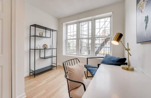 Communipaw Apartment | Coolest Digs in BeLa