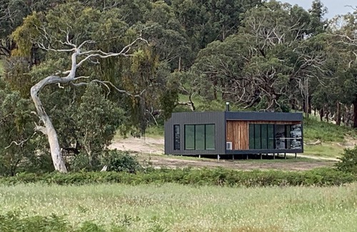 Hindmarsh Valley Cabin | Coolibah Luxury Retreat at Softfoot Alpaca Farm in Victor Harbor