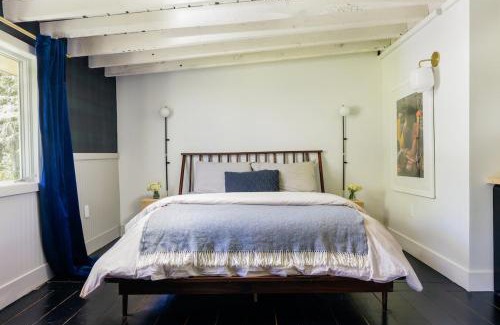 Jeffersonville House | Coop 002