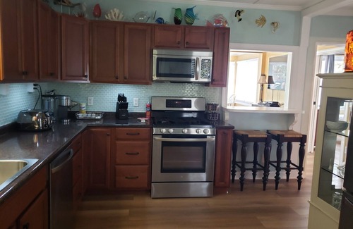 Folly Beach Apartment | Cooper Flats-Upstairs - 2 blocks to the Beach & to Downtown FB, Extraordinary!