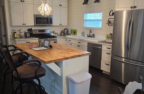 Cross Creek House | Cooper's Creekside in Cross Creek is located right on the creek with boat access