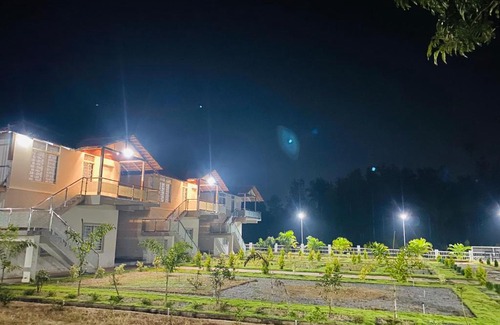 Kushalnagar House | Coorg River Edge Cottages