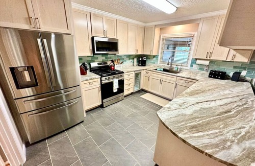 Gadsden House | Coosa River Hideaway