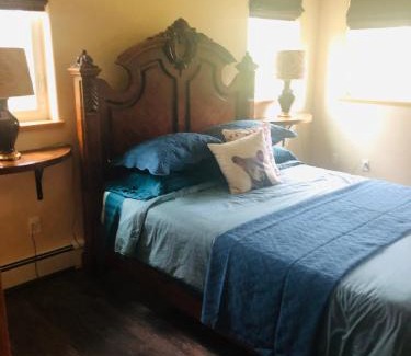 Copper Center House | Copper Moon Basecamp