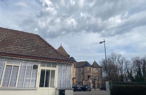 Mutzig House | Coquette Maison, Côté Château à Mutzig en Alsace