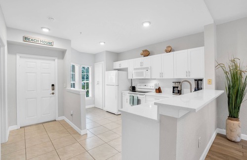 Ole Condo | Coral Falls Lely-2bed-2bath South Naples-1st Floor