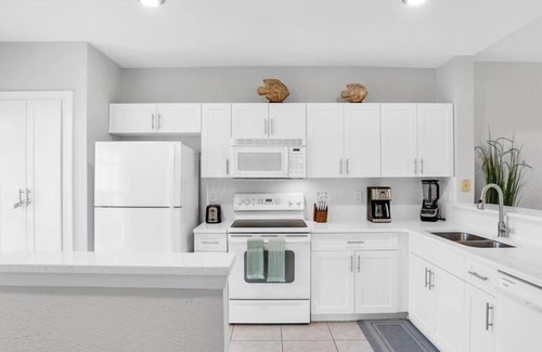 Ole Condo | Coral Falls Lely-2bed-2bath South Naples-1st Floor