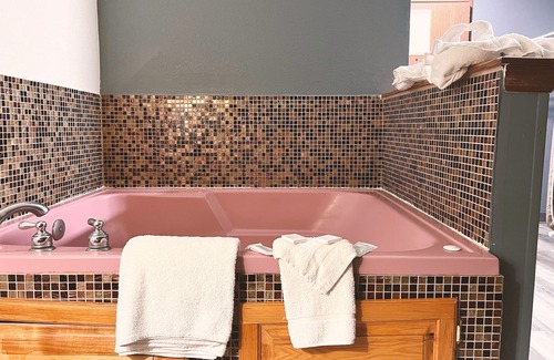 Park City Hotel | Coratel Inn & Suites by Jasper Park City - Wichita North