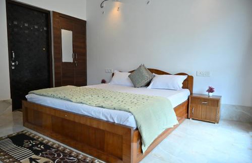 Lansdowne House | CorbettRivervalleyHomestay