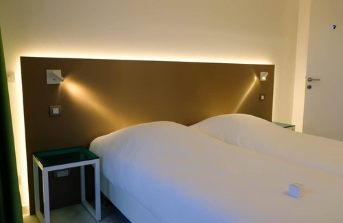 Lommel Hotel | Corbie Lommel Ring