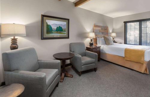 Snowshoe Hotel | Corduroy Inn and Lodge, Trademark Collection by Wyndham