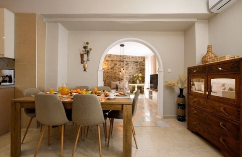 Dafnata Apartment | Corfu Fully equipped Havens - Lola's Private Gem