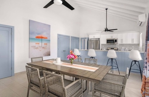 Cockburn Town House | Corktree Villa: 3 BDR