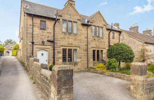 Bakewell House | Corner Cottage