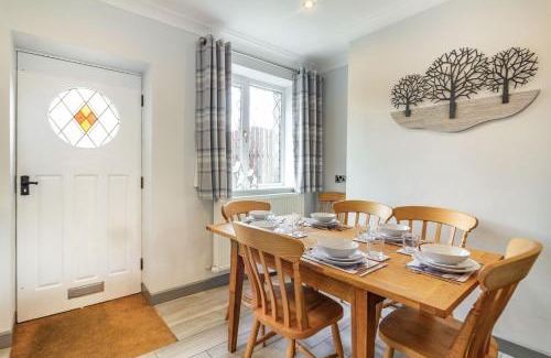 Bakewell House | Corner Cottage