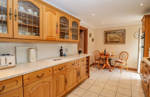 Cinderford Cottage | CORNER HOUSE, pet friendly, with a garden in Cinderford