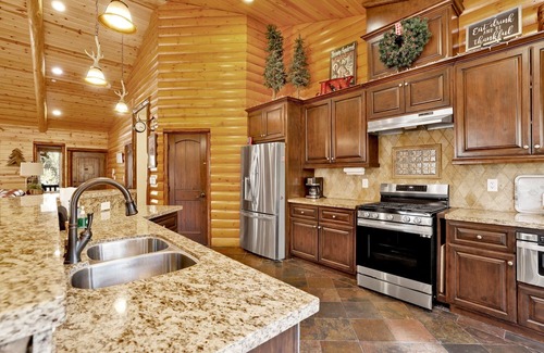 Eagle Mountain Estates Cabin | Cornerstone Lodge Log Cabin at Big Bear Lake