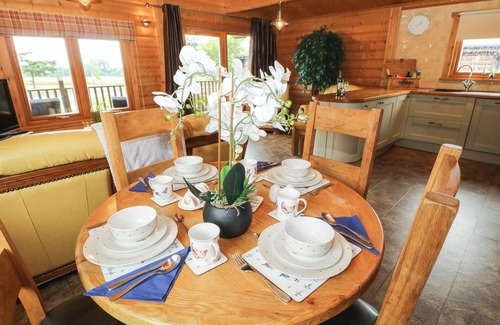 Northallerton Cottage | CORNFIELD, family friendly, luxury holiday cottage in Northallerton