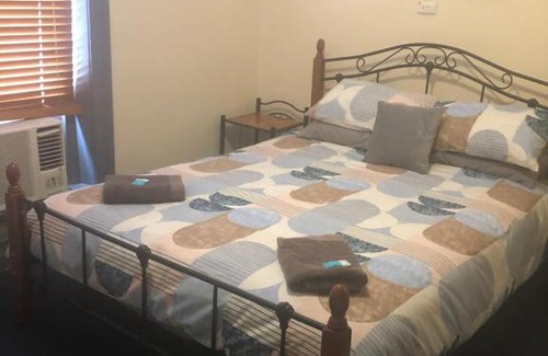 Wallaroo Hotel | Cornucopia hotel