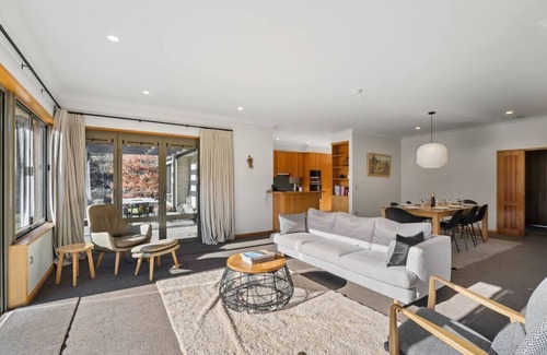 Speargrass Flat House | Coronet View Residence