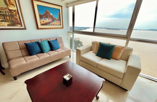 Las Penas Apartment | Corporate apartment in Puerto Santa Ana Guayaquil with WiFi, AC, Pool, Jacuzzi