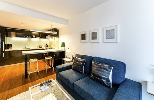 Downtown Vancouver Apartment | Corporate Stays - Spacious 2BR with Luxury Features and Pool