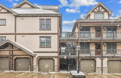 Warrior's Mark Apartment | Corral 309W condo