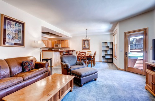 Warrior's Mark Condo | Corral at Breckenridge #103E: Cozy and Close to Town - Private Hot Tub