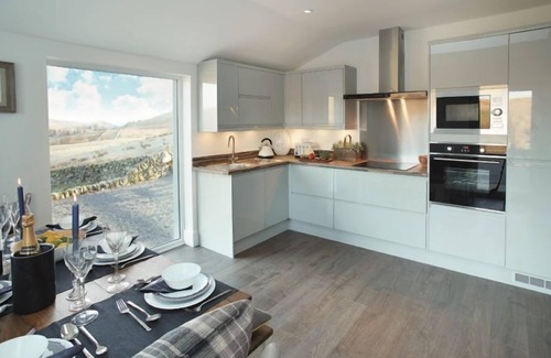 Thornhill Cottage | Corriedow is a beautiful 6 guest cottage with amazing views of the Scottish hills and glens. A walke