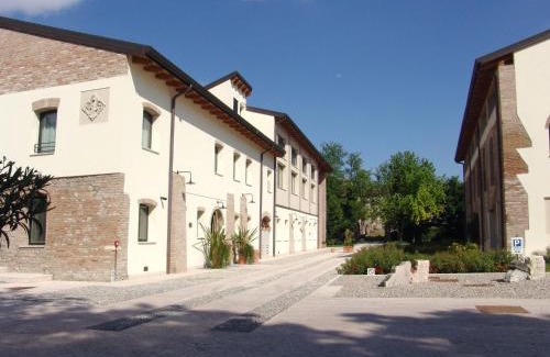 Nogarole Rocca Hotel | Corte Della Rocca Bassa