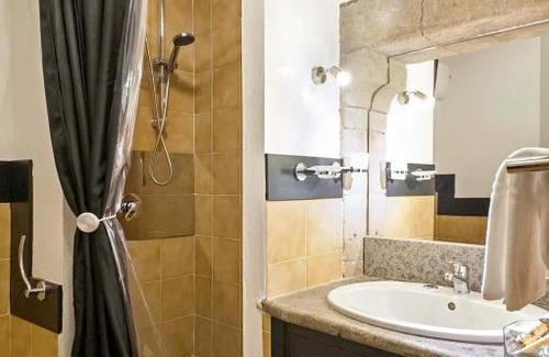 Viterbo House | Corte Delle Nobili
