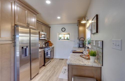 Cortez House | Cortez Retreat with Hot Tub - 11 mi to Mesa Verde!