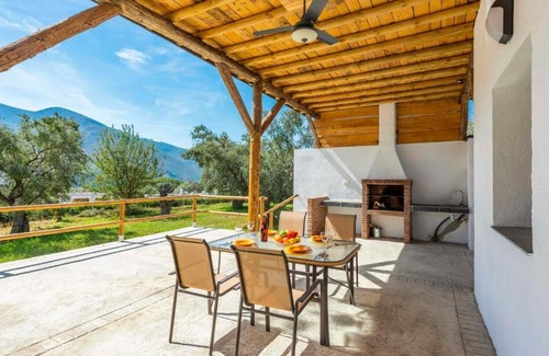 Orgiva House | Cortijo Villa Maroma Órgiva by Ruralidays