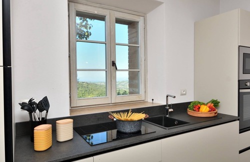 Arcidosso Apartment | Cortile, Fattoria la Pieve, Roccalbegna, Grosseto and Maremma