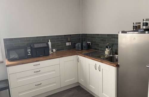 Roscoe Apartment | Cortoon Inn, Triple Room 2 (1 DBL + 1SGL)