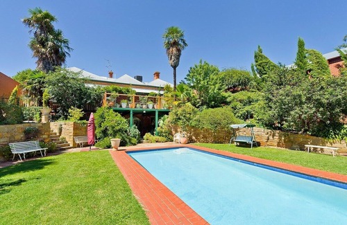 Castlemaine House | Corvah House , Beautiful Corvah House circa 1860, restored and beaming with grandeur and comfort