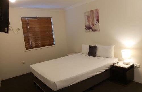 Rockhampton Hotel | Cosmopolitan Motel & Serviced Apartments