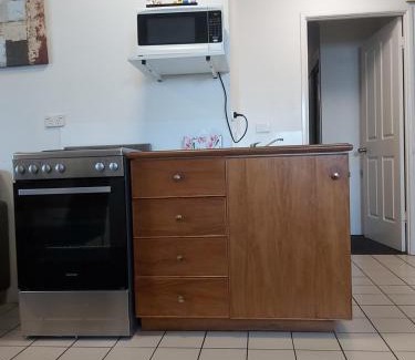 Rockhampton Hotel | Cosmopolitan Motel & Serviced Apartments