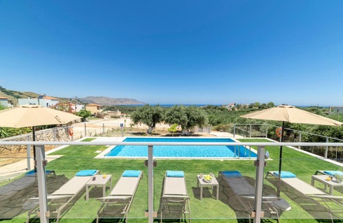 Kavallos Villa | Costa Maris Villa