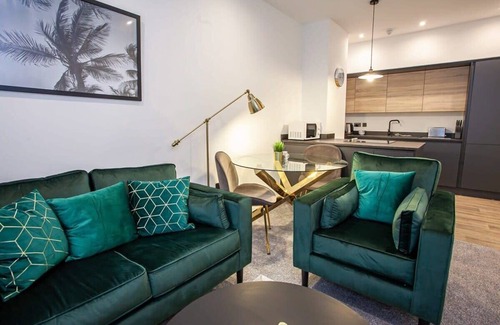 Bolton Apartment | Cosy 1 Bedroom Apartment in Bolton