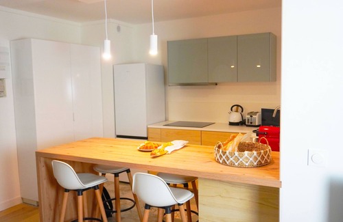Choisy-le-Roi Apartment | Cosy 2-bedroom apartment - RER C 400m